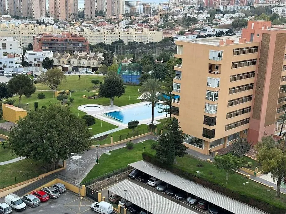 Acogedor Apartamento Con Vistas Al Mar Y Montana Torremolinos Apartman